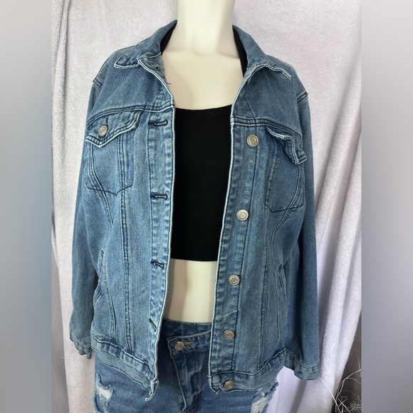 Forever 21 Jackets & Blazers - New York Embroidered Denim Jacket Medium Wash Blue Trucker Jean Coat Womens M